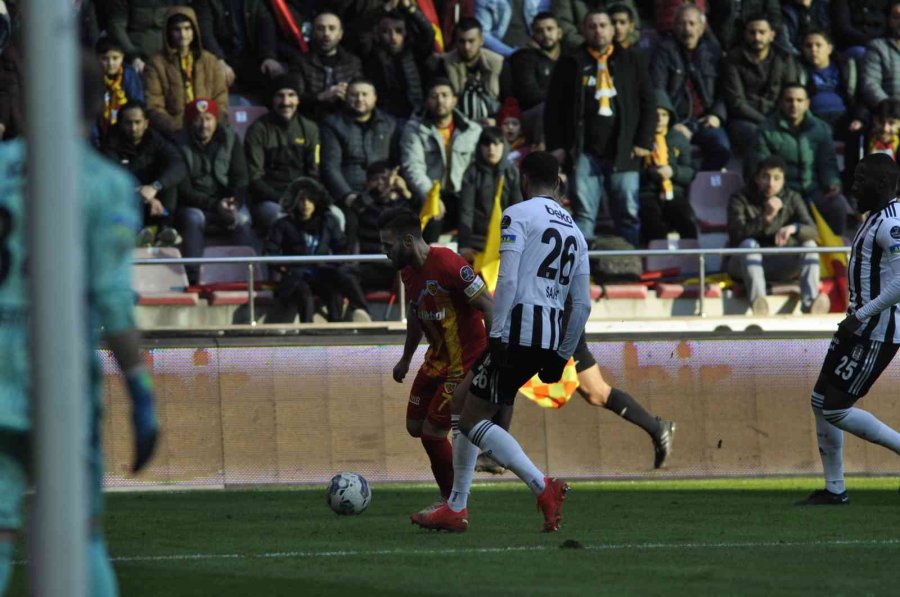 Spor Toto Süper Lig: Kayserispor: 0 - Beşiktaş: 2 (ilk Yarı)
