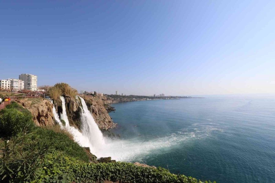 Aü Rektörü Özkan, Türkiye’deki Kadın Rektör Ve Rektör Yardımcılarını Ağırladı