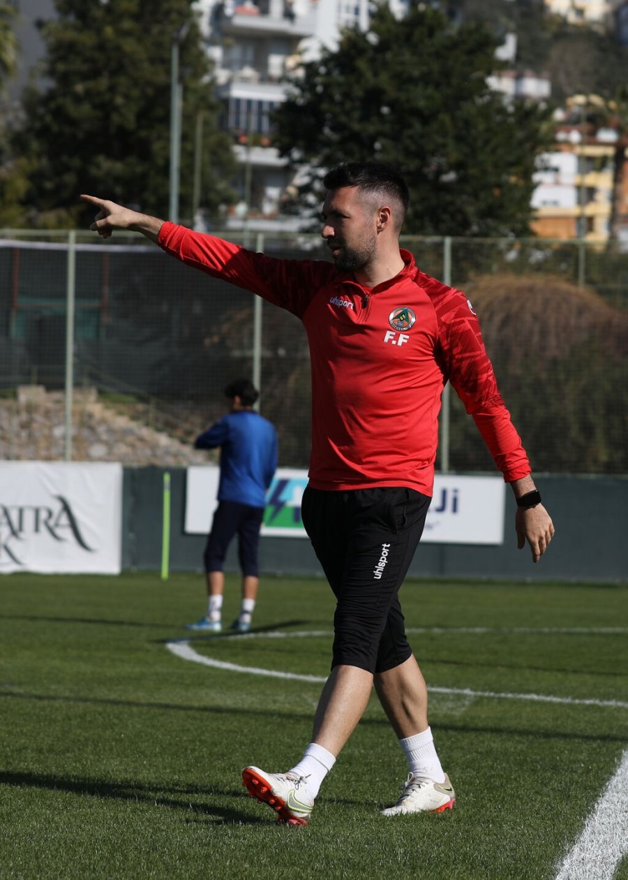 Alanyaspor, Beşiktaş Maçı Hazırlıklarına Başladı