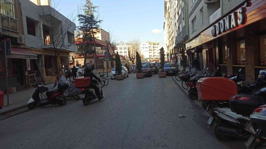 Cips Hırsızlığı Kuryelere Yönelik Saldırı Başlattı.