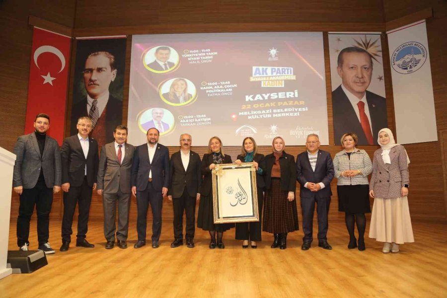 Başkan Büyükkılıç, ‘siyaset Akademisi Kadın’ Programına Katıldı