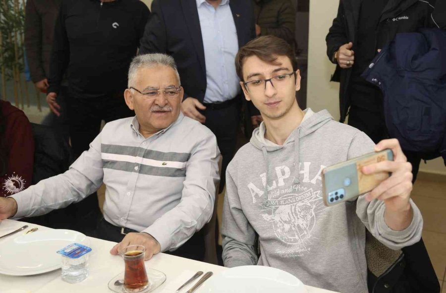 Bakan Kasapoğlu’dan Doktor Başkana Teşekkür