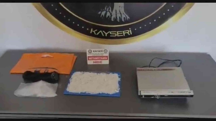 Oto Teybinde Uyuşturucu Ticareti