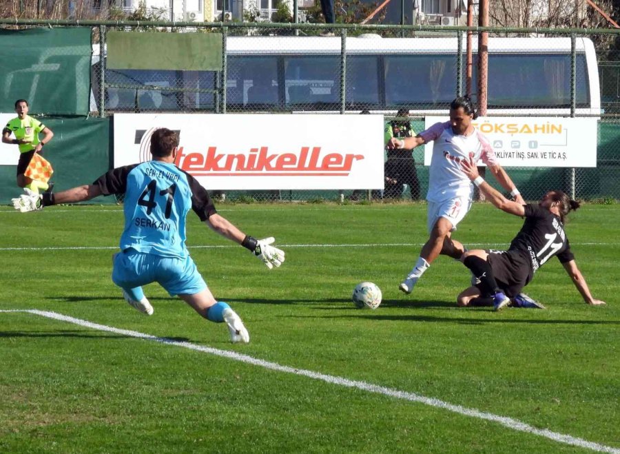 Kepez Belediyespor Zirveyi Korudu