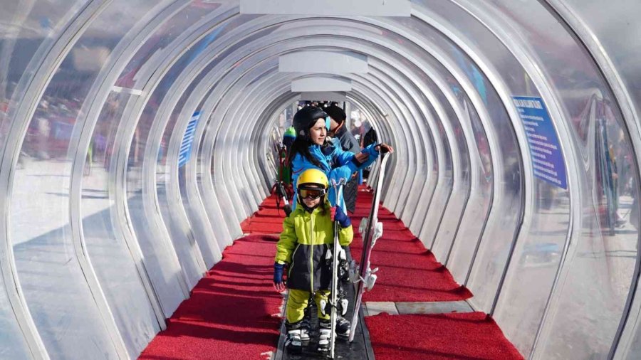 Erciyes Hafta Sonu 100 Bin Misafir Ağırladı