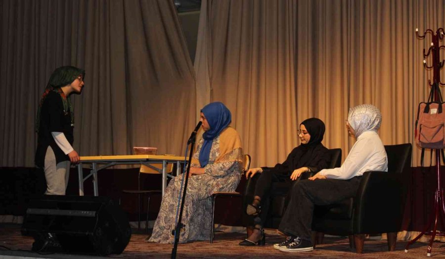 Karaman’da Gençler Arası Kültür Ve Sanat Yarışmaları Yapıldı