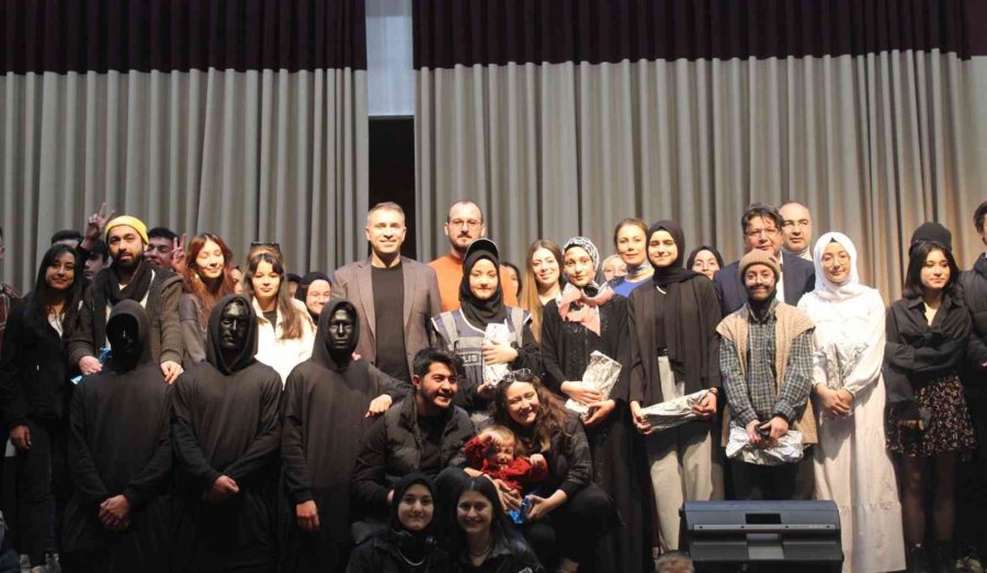 Karaman’da Gençler Arası Kültür Ve Sanat Yarışmaları Yapıldı