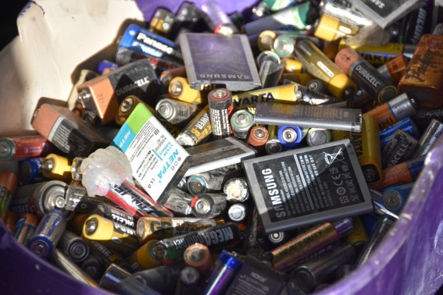 Kocasinan, 1 Yılda 351 Kilo Elektronik Atık İle Bin 390 Kilo Atık Pili Ekonomiye Kazandırdı