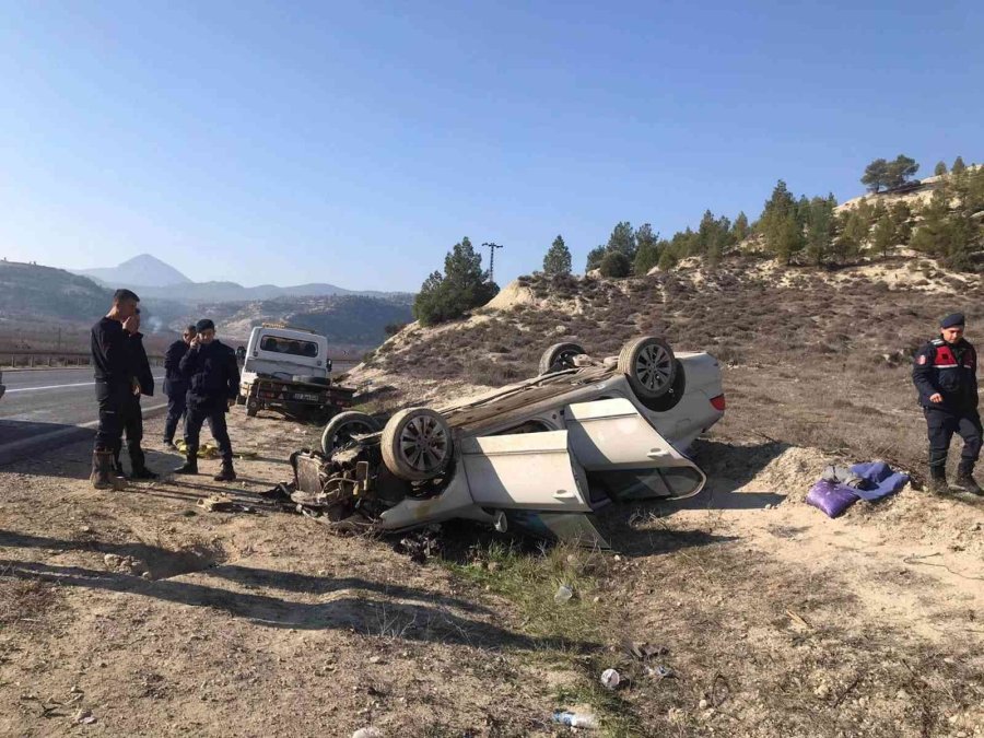 Mersin’de Trafik Kazası: 2 Yaralı