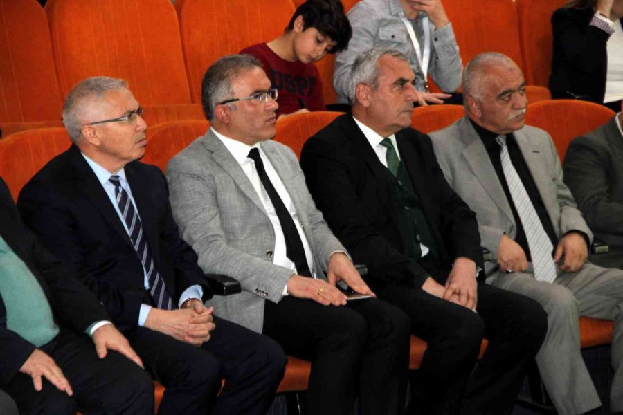 Milli Eğitim Müdürü Teltik: " Türkiye Çapında Başarılar Elde Edeceğimize İnanıyoruz"