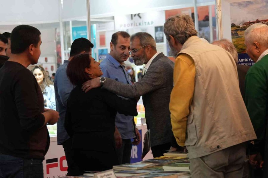 Başkan Bozdoğan: "çukurova Kitap Fuarı Tanıtımımıza Katkı Sağladı"