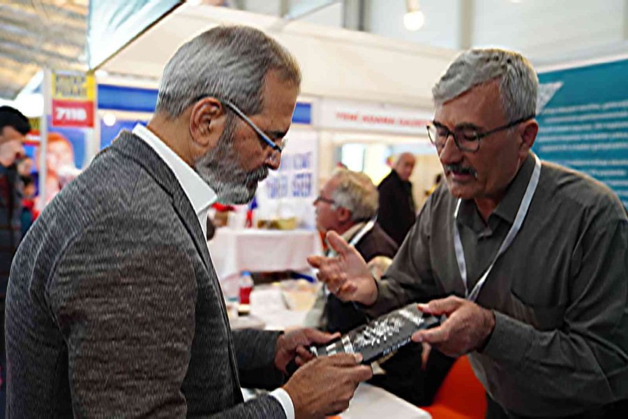 Başkan Bozdoğan: "çukurova Kitap Fuarı Tanıtımımıza Katkı Sağladı"