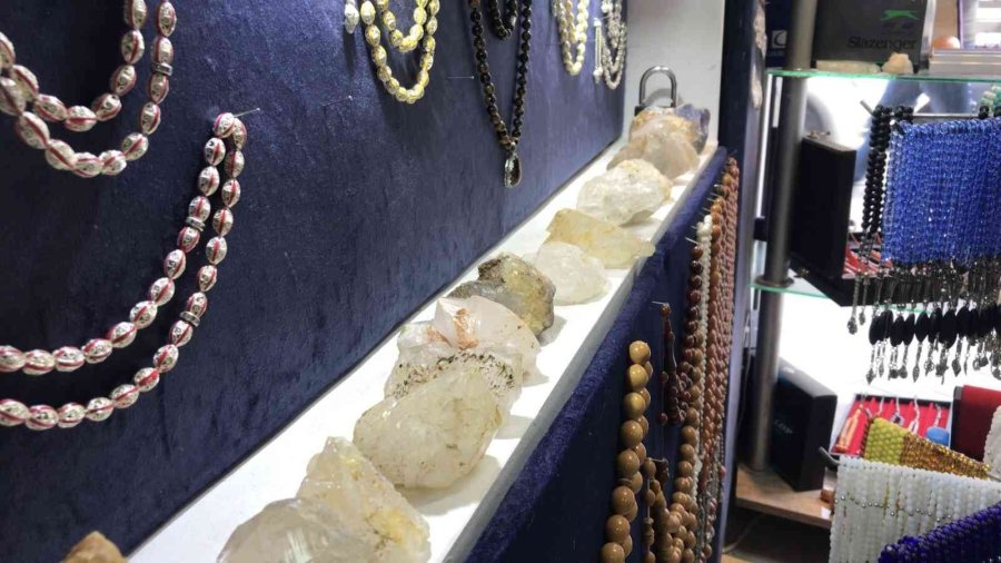 Kardeşine Aradığı Şifa Kendisine İş Kapısı Oldu