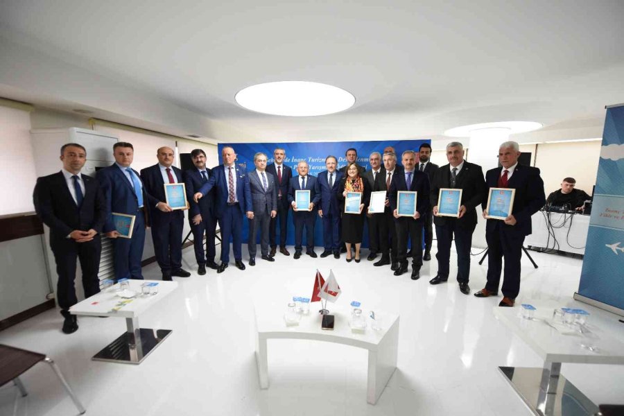 Başkan Büyükkılıç’a Yılın İlk Ödülü Tbb’den