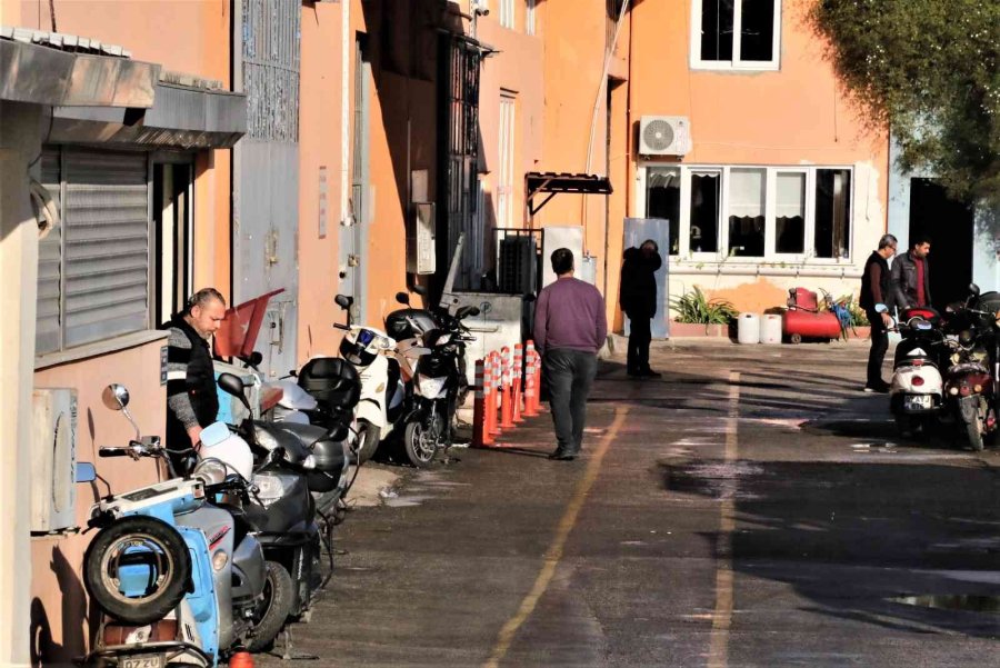 İşten Çıkarılınca Silahla Şantiyeyi Bastı, Ekipleri Alarma Geçirdi