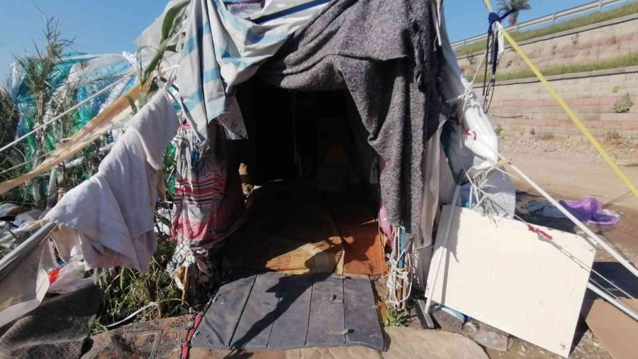 Çöple Kaplı Baraka Çadıra Uyuşturucu Operasyonu