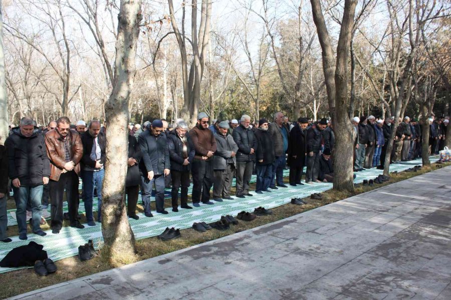 Konya’da Yağmur Duası Yapıldı