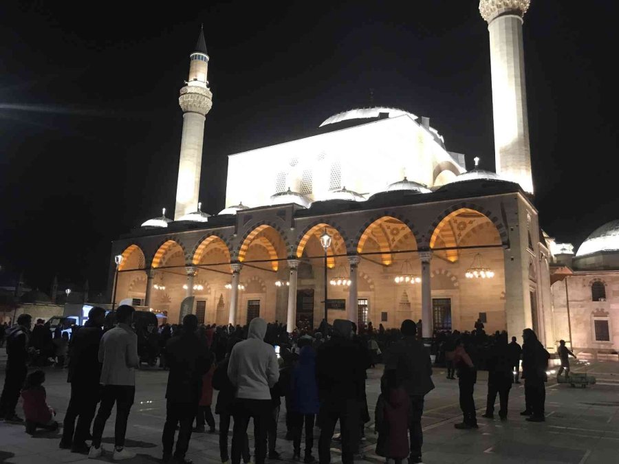 Konya’da Regaib Kandili Coşkuyla İdrak Edildi