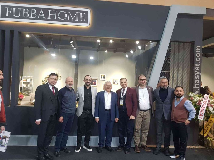 Başkan Büyükkılıç, İstanbul Mobilya Fuarını Ziyaret Etti