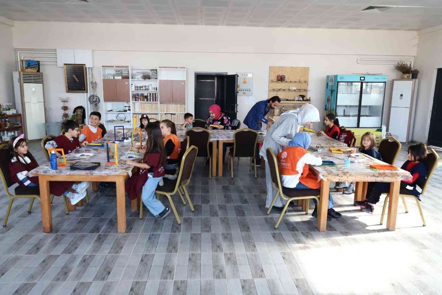 Başkan Altay Tüm Öğrencileri Yarıyıl Tatilinde Bilim Merkezi’ne Davet Etti