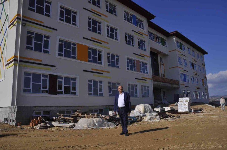 Manavgat’ta Okul İnşaatları Tamamlanıyor