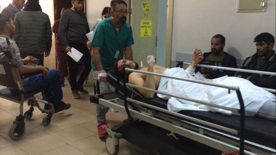 Adliye Parkında Silahlı Kavga: 2 Yaralı