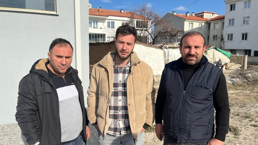 Metruk Ev Mahalleliyi Tedirgin Ediyor