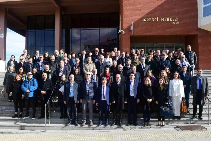 Anadolu Üniversitesi’nde "arama Toplantısı"