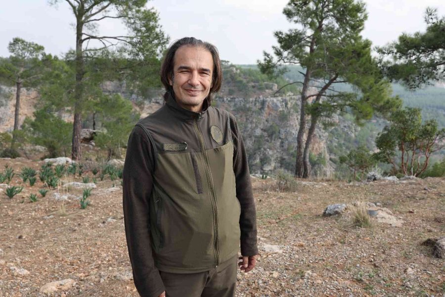 Tedavisi Tamamlanan Kara Akbaba Özgürlüğe Kanat Çırptı