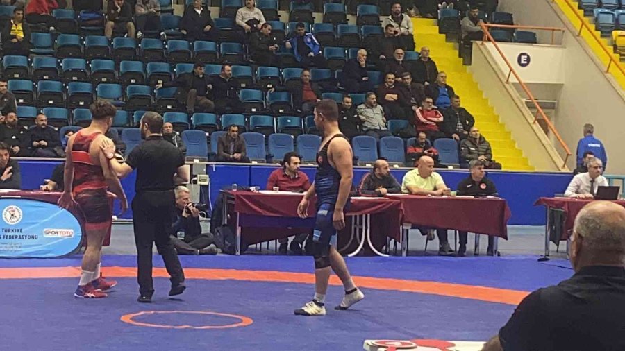 Milli Takım Antrenörü Aykol Eskişehirli Güreşçilerin Şampiyona Sürecini Değerlendirdi