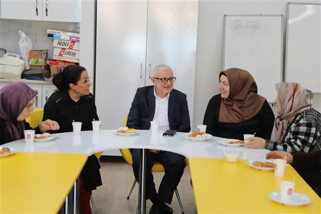 İl Müftüsü Akkuş’tan Ulu Çınarlar Yaşlı Yaşam Ve Dayanışma Merkezi’ne Ziyaret