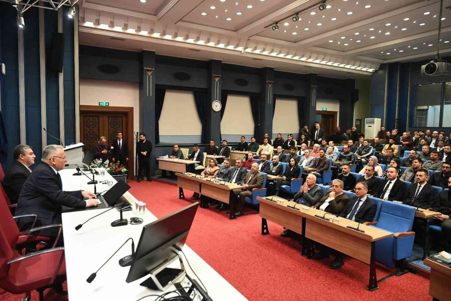 Başkan Büyükkılıç, Kadroya Geçen Personel İle Buluştu