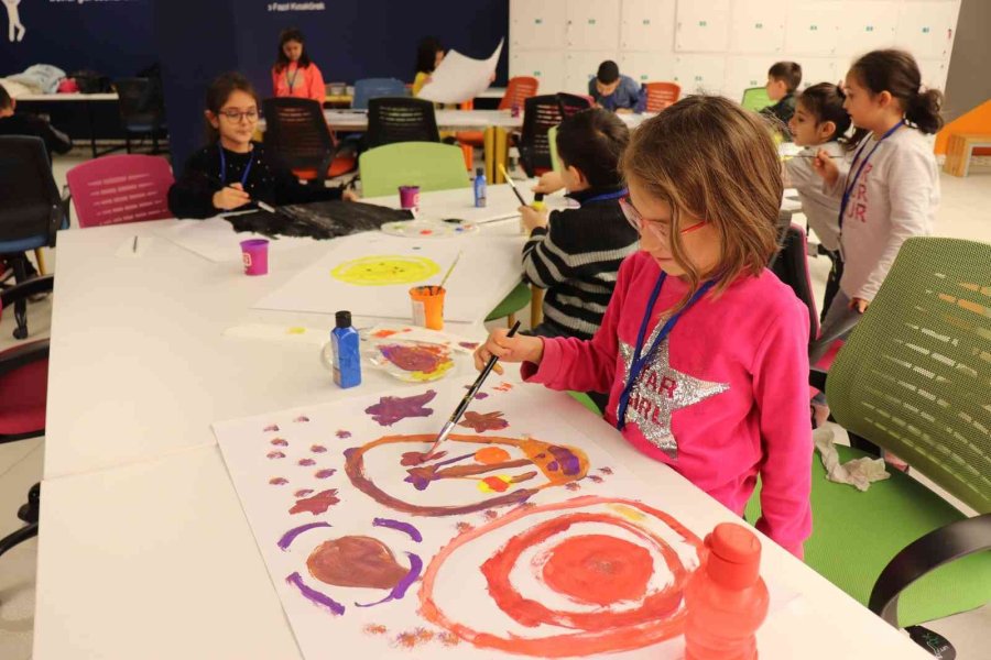 Çocuklar, Büyükşehir’in Kış Bilim Kampı İle Hem Bilgileniyor Hem De Eğleniyor