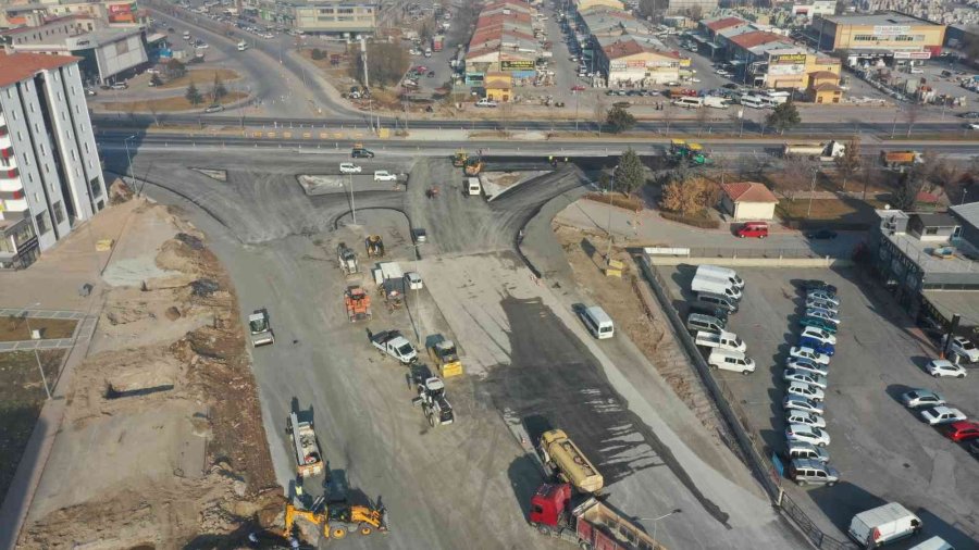 Büyükşehir’in İki Bulvarı Birbirine Bağlayan Yol Çalışmasında Sona Doğru