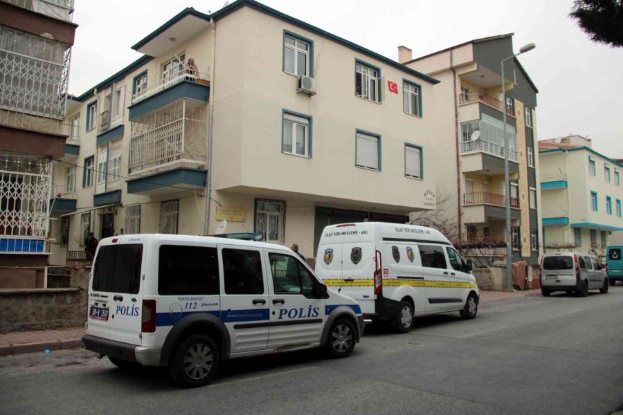 İlaç Almak İçin Çıktığı Evine Giremedi