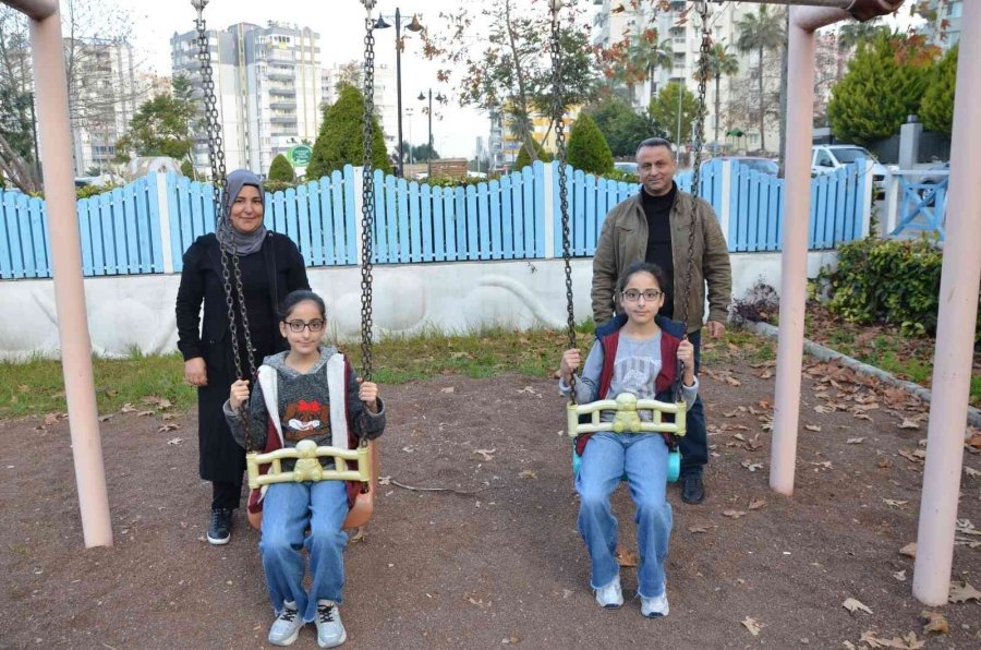 İkizlere Birer Gün Arayla Böbrek Nakli