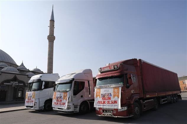 Kayseri’den Suriye’ye Yardımlar Sürüyor: 7 Yılda 737 Tır Yardım Malzemesi Gönderildi