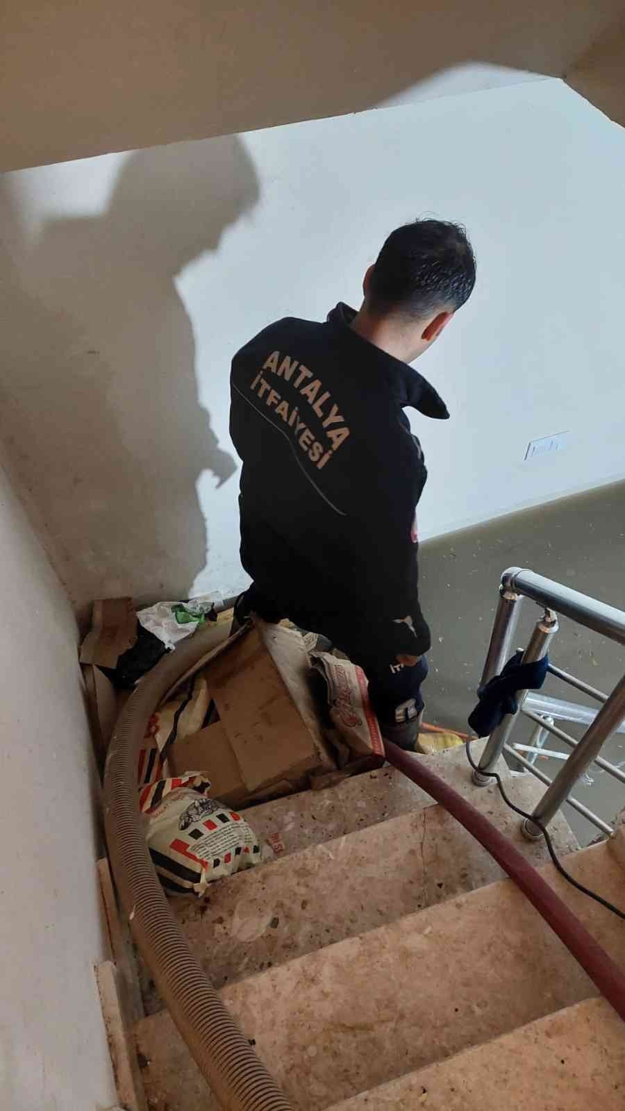 Büyükşehir, Fırtınada 136 Vakaya Müdahale Etti