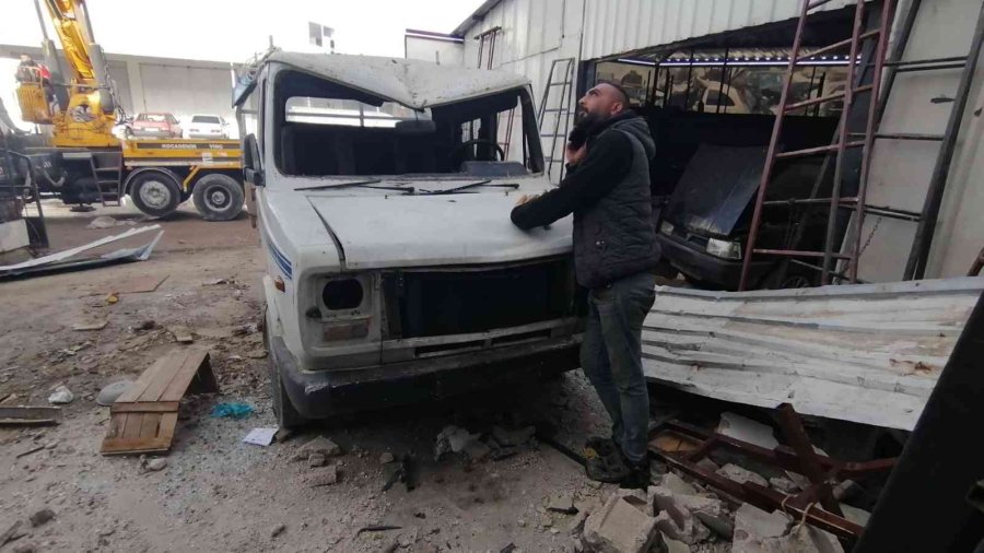 Güvercin Kafeslerini Vuran Fırtınanın Hasarı Sabah Ortaya Çıktı