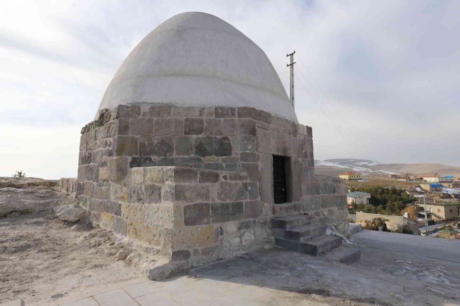 Başkan Büyükkılıç: “tarihi Türbeyi Yeniden Ayağa Kaldırdık”