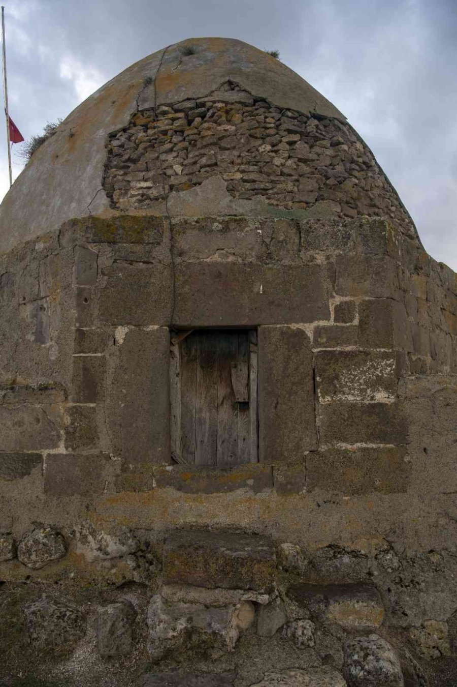 Başkan Büyükkılıç: “tarihi Türbeyi Yeniden Ayağa Kaldırdık”