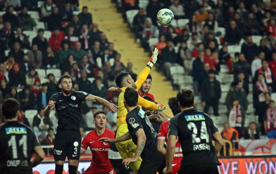 Spor Toto Süper Lig: Fta Antalyaspor: 3 - Ümraniyespor: 2 (maç Sonucu)