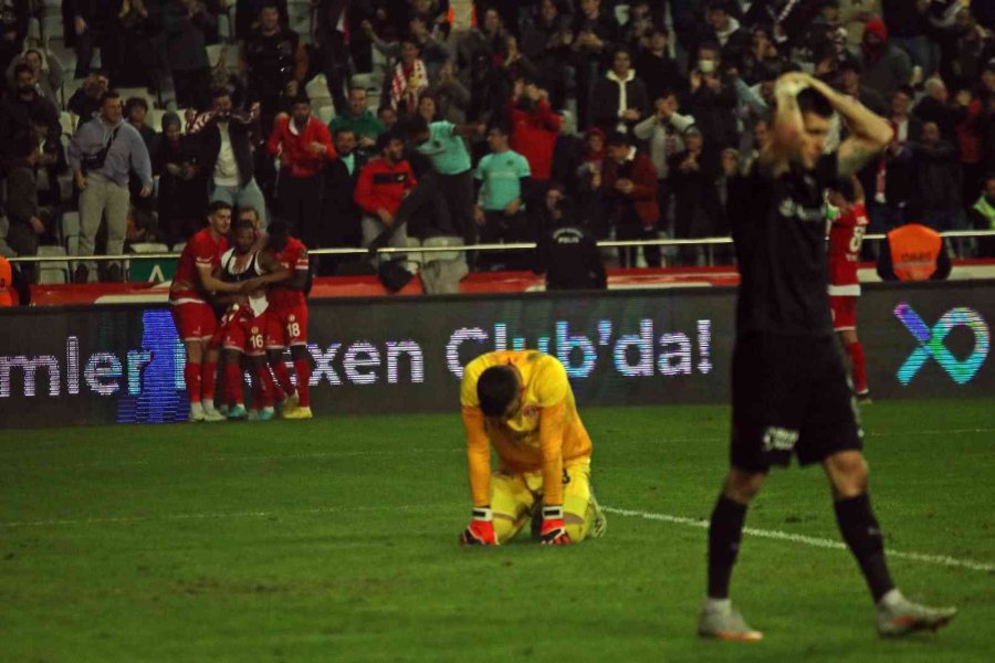 Spor Toto Süper Lig: Fta Antalyaspor: 3 - Ümraniyespor: 2 (maç Sonucu)