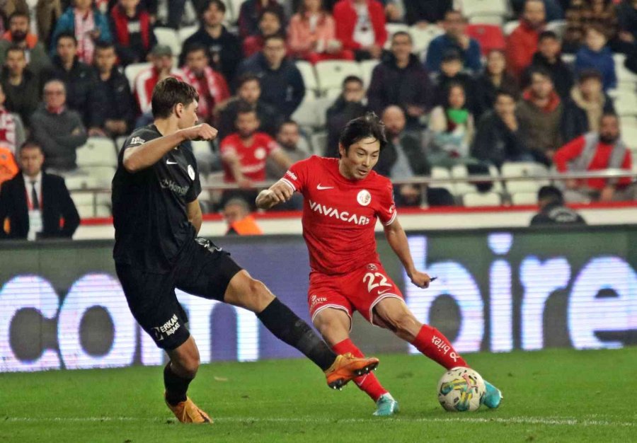 Spor Toto Süper Lig: Fta Antalyaspor: 3 - Ümraniyespor: 2 (maç Sonucu)