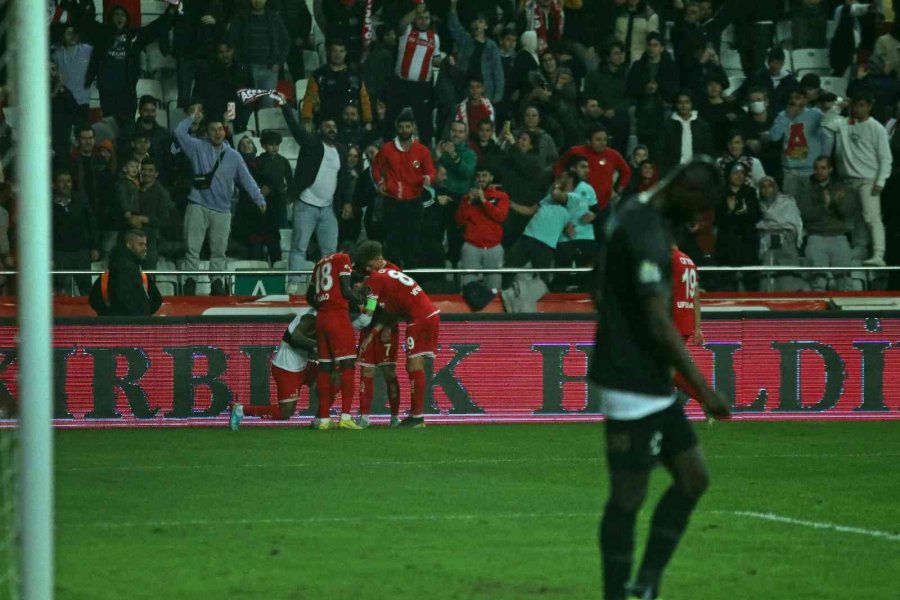 Spor Toto Süper Lig: Fta Antalyaspor: 3 - Ümraniyespor: 2 (maç Sonucu)