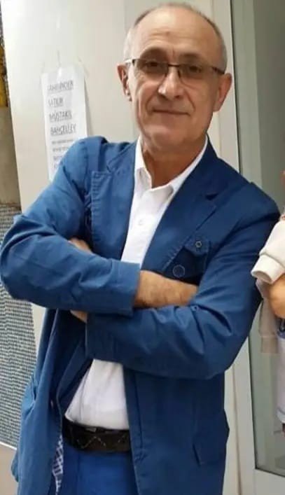 86 Yaşındaki Emekli Askerin Öldürdüğü Eşi Ve Oğlu Birlikte Toprağa Verildi