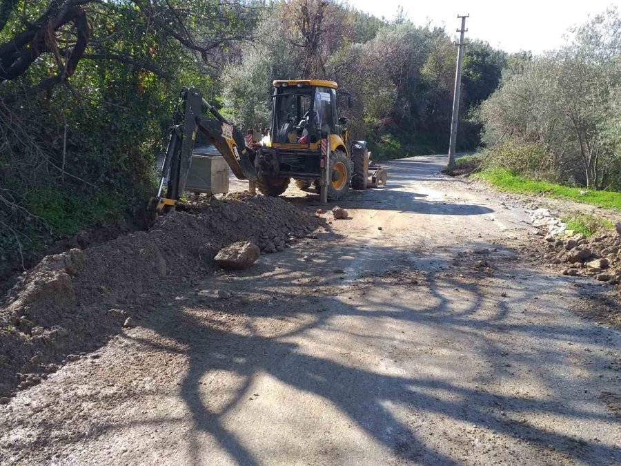 Büyükşehir Ekiplerinden Karla Mücadele