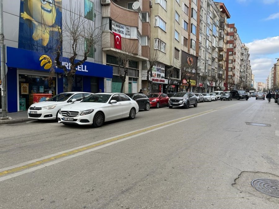 Kent Merkezinde Trafik Problemi Her Geçen Gün Artıyor