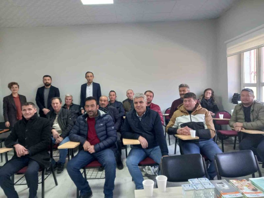 Eskişehir’de Aile Okulu Projesiyle 488 Muhtara Eğitim Verildi
