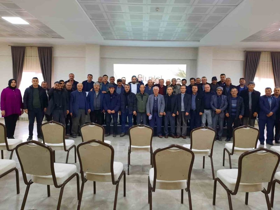 Eskişehir’de Aile Okulu Projesiyle 488 Muhtara Eğitim Verildi